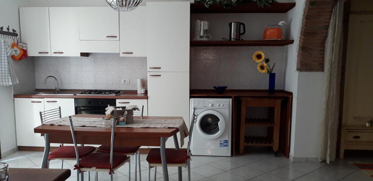 Villa Happy Flat Riparbella Esterno foto